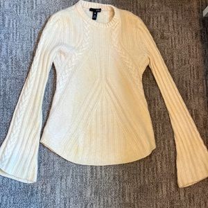 Cashmere flare sleeve sweater